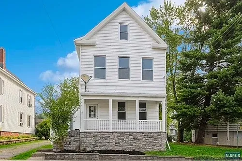 146 Godwin Ave #2 Photo 1