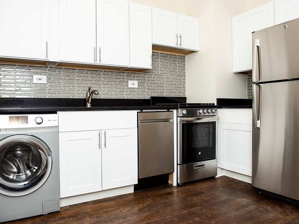 1st image of 2149-51 N Fremont St #51-1S