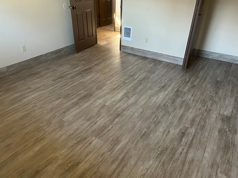1765 Queen Ave SW — Photo 49