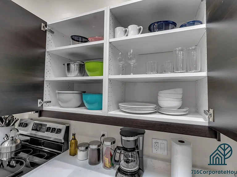 44 E Utica St #3B — Photo 23