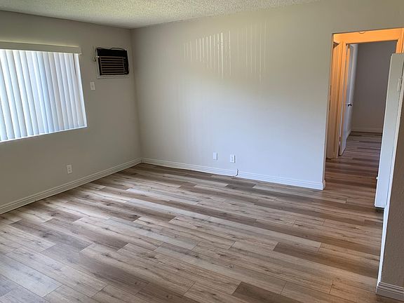 4th image of 6359 Gotham St #12