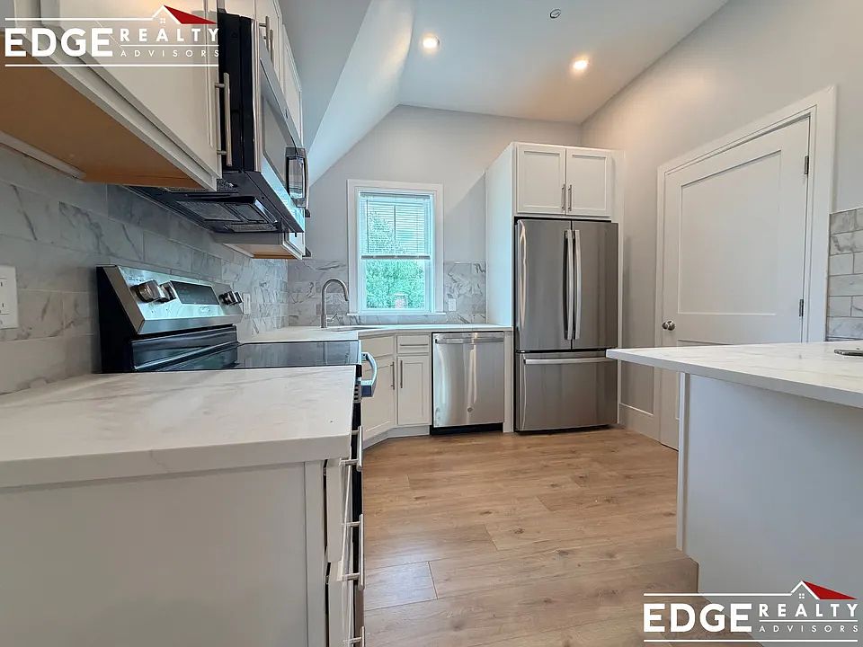 1st image of 40 Holton St