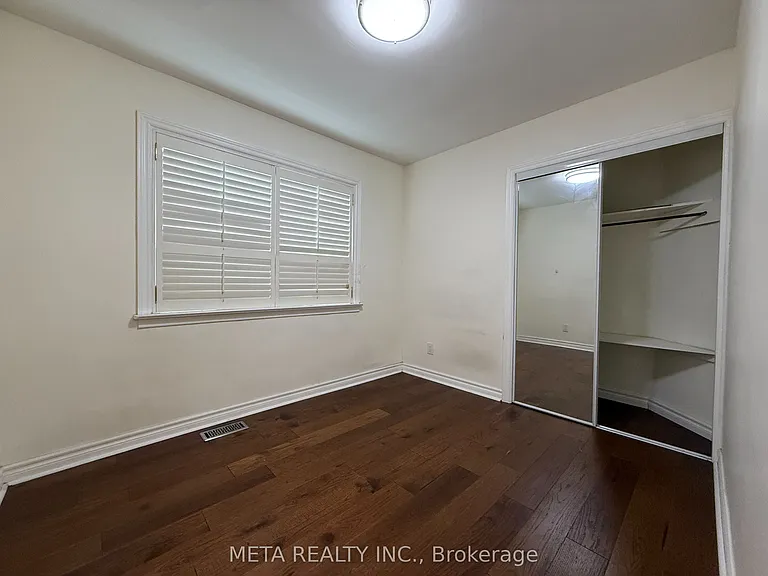 556 McCowan Rd — Photo 23