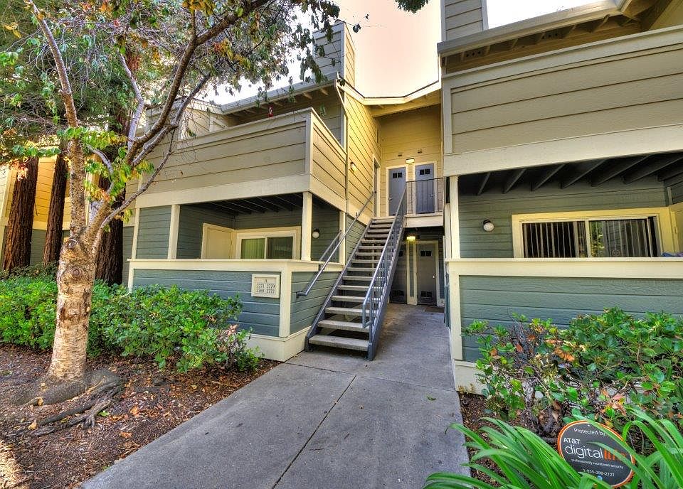1st image of 2771 Somerset Park Cir
