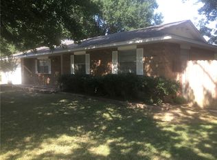 805 N Buford St, Springdale, AR 72762