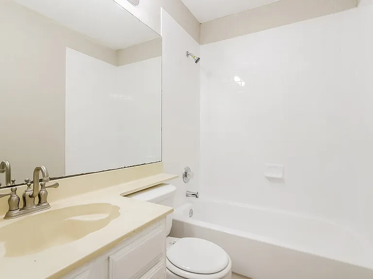 19523 Elmtree Estates Dr — Photo 14