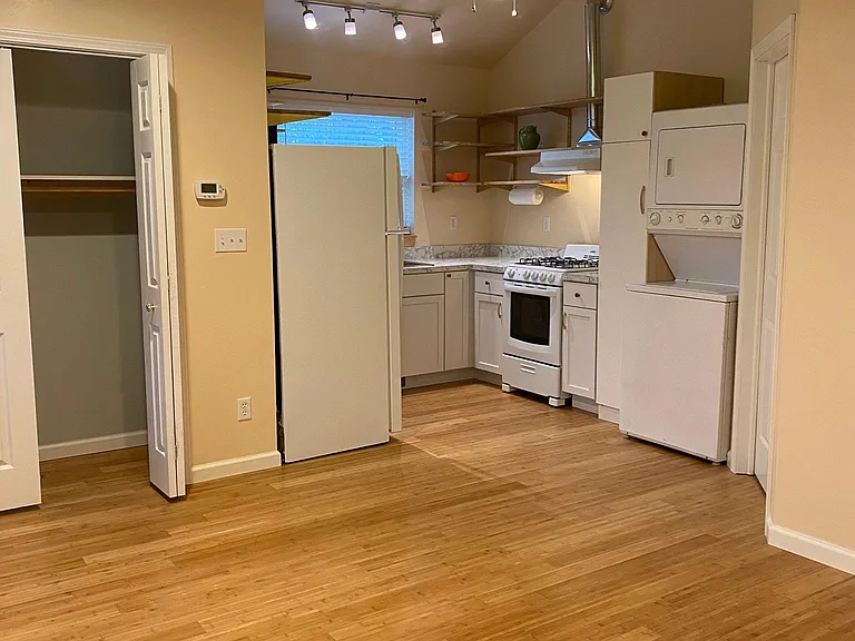 kitchen/living