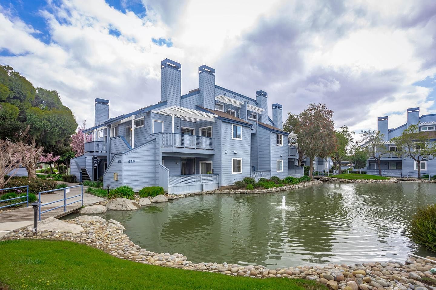 429 Cork Harbour Cir APT H, Redwood City, CA 94065 Zillow