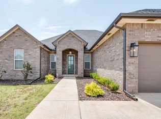 11608 NW 105th St, Yukon, OK 73099