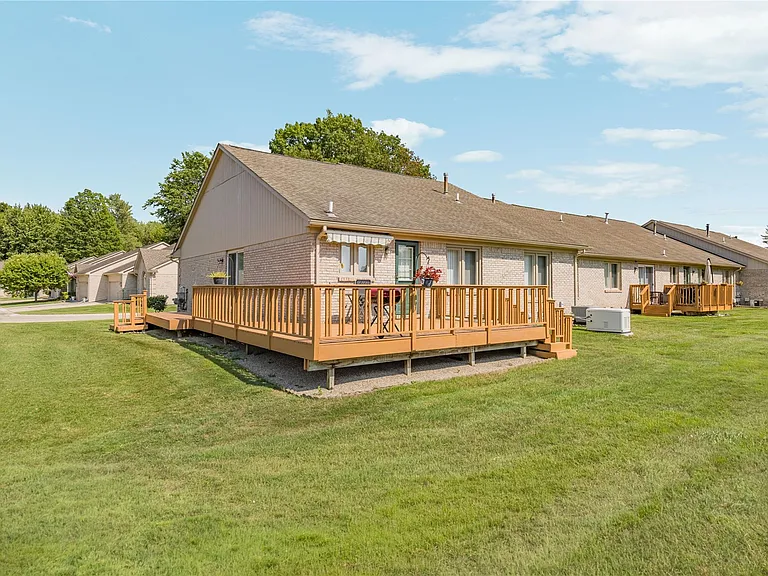 35263 Kings Forest Blvd — Photo 46