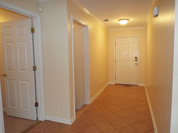 4th image of 4552 Country Glen Cir