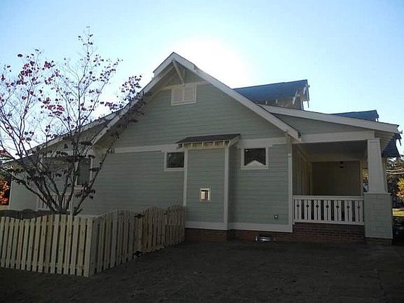 Corner lot street view