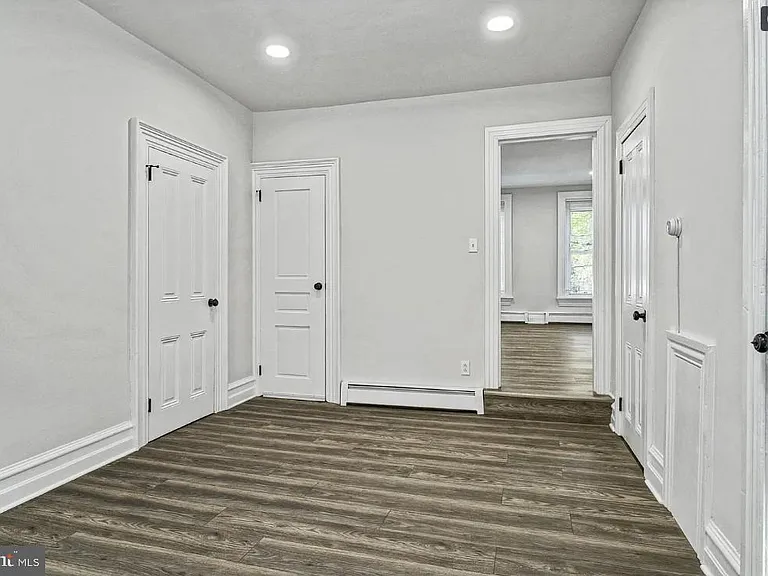 148 Walnut St #2 — Photo 6