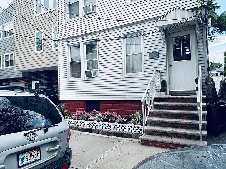 15 Grove Pl #2 — Photo 2