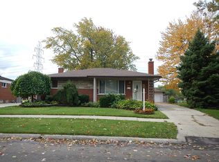 26557 Newport Ave, Warren, MI 48089