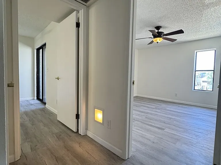 850 S River Dr — Photo 40