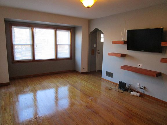 4th image of 7306 S Maplewood Ave