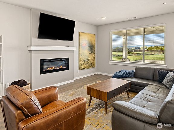 4th image of 2810 Dapple Gray Way