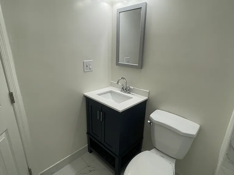 5217 Lexington Ave — Photo 7
