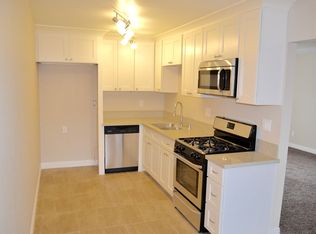 15551 Boleyn Cir APT B, Tustin, CA 92780