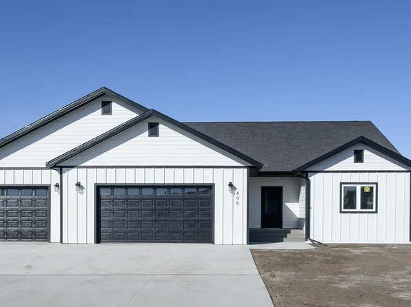 406 Mehrer Dr, Bismarck, ND 58504