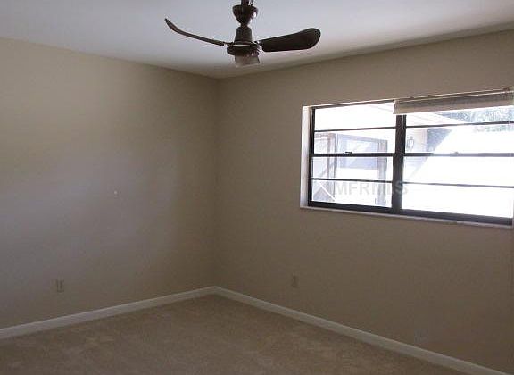 5th image of 4819 Blue Jay Cir