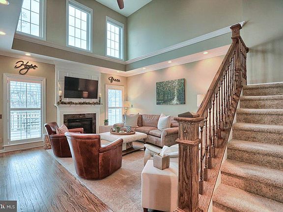 5th image of 337 S Caldwell Cir