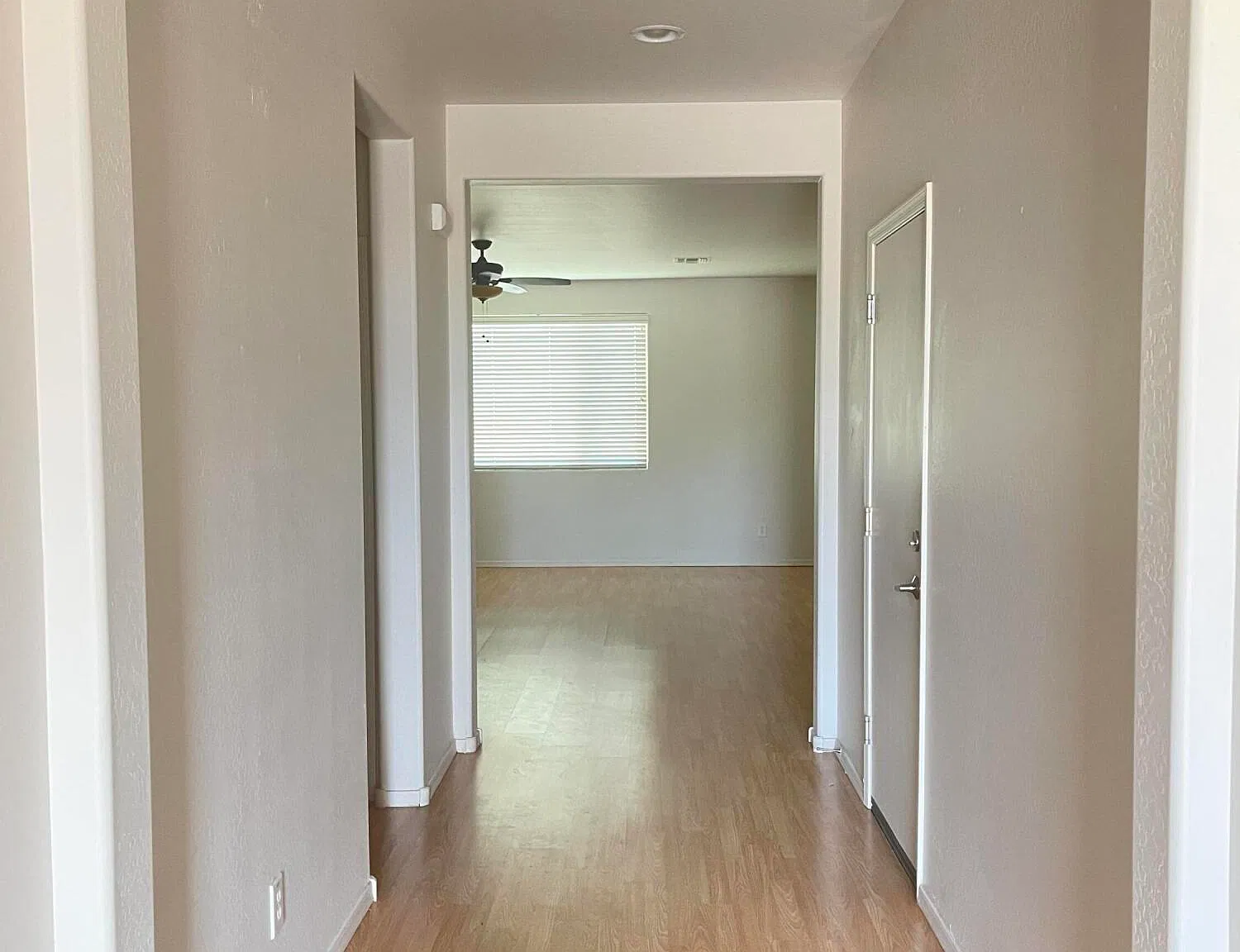 4 bed, 2.5 bath, 2097 sqft, $2,295 — Photo 4