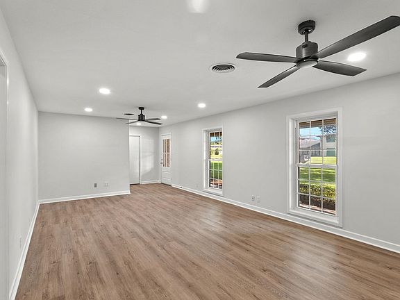 2nd image of 1111 Jefferson Dr