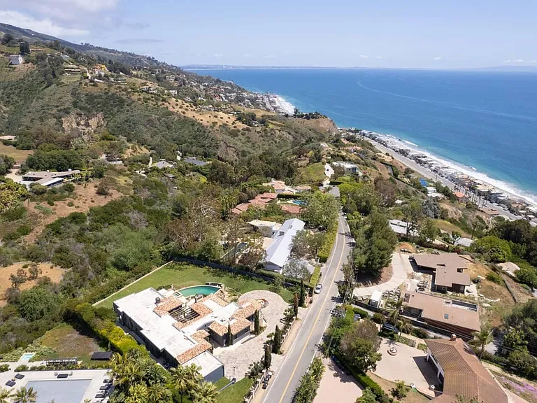 Aerial shot of stunning Carbon Mesa
