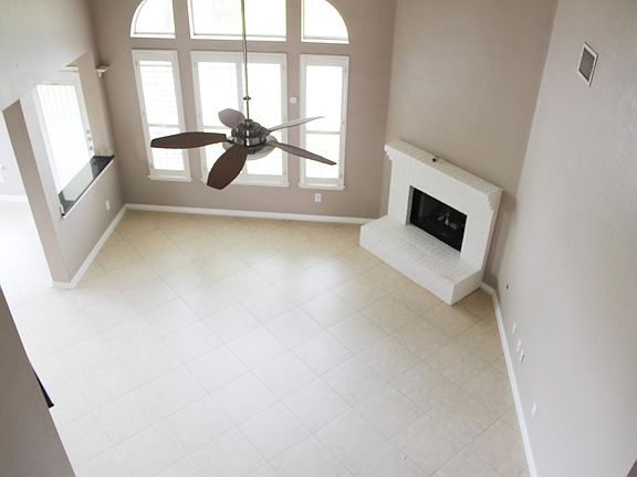 4th image of 15709 Fisher Island Dr