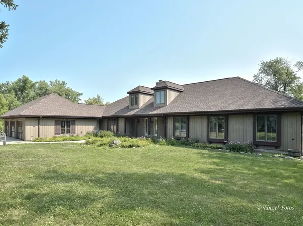 10814 Shelley Ct, Woodstock, IL 60098