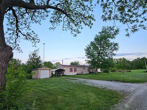 4th image of 4898 SE Evans Rd