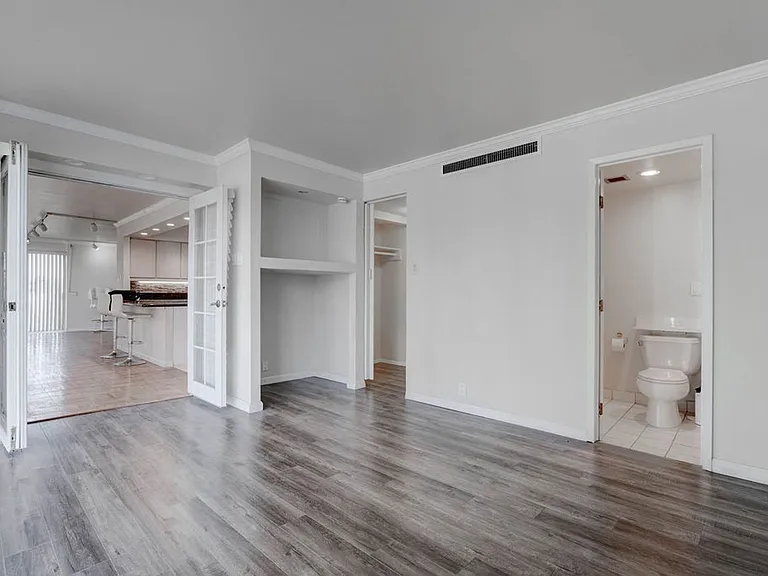 3111 Bel Air Dr #3A — Photo 31