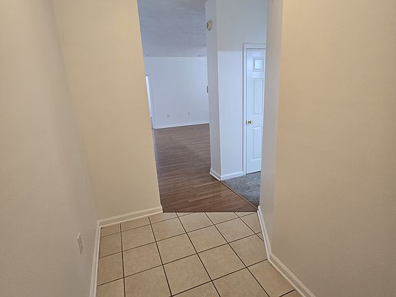 3rd image of 3159 Wisteria Ln Unit 102