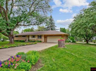 217 Snow Rdg, Le Sueur, MN 56058