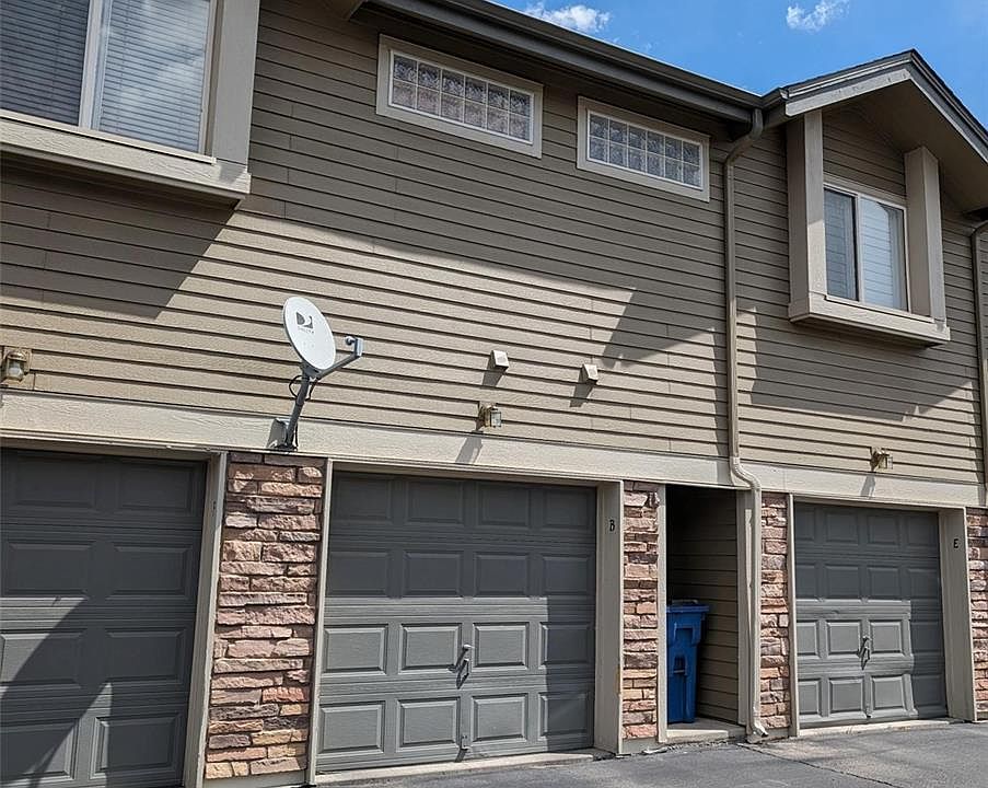2nd image of 3216 S Walden Court #B