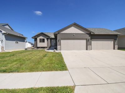 9004 W 24th St, Sioux Falls, SD, 57106