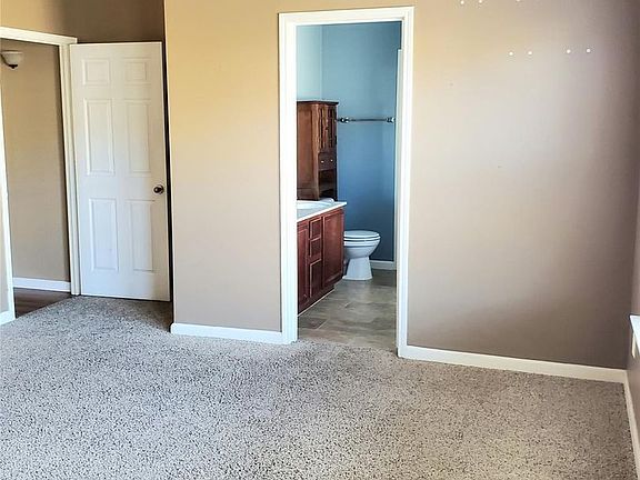 3rd image of 313 Magnolia Dr