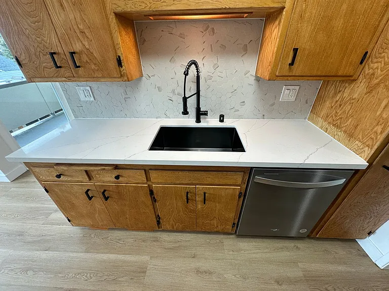 REGENT 140, LLC — Photo 11