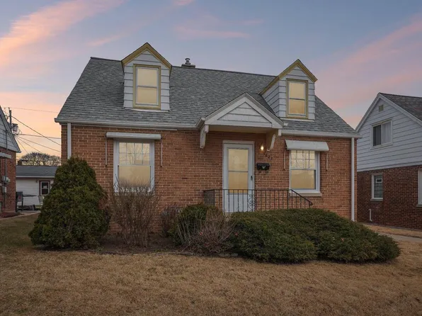 3622 South 16th STREET, Milwaukee, WI 53221