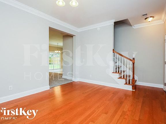 5th image of 431 Black Horse Rd