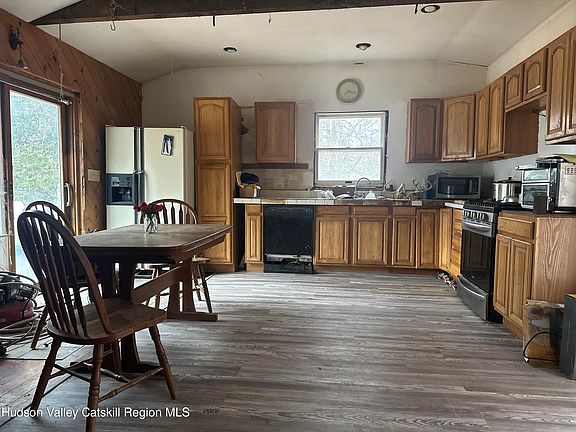 2nd image of 16 Field Road