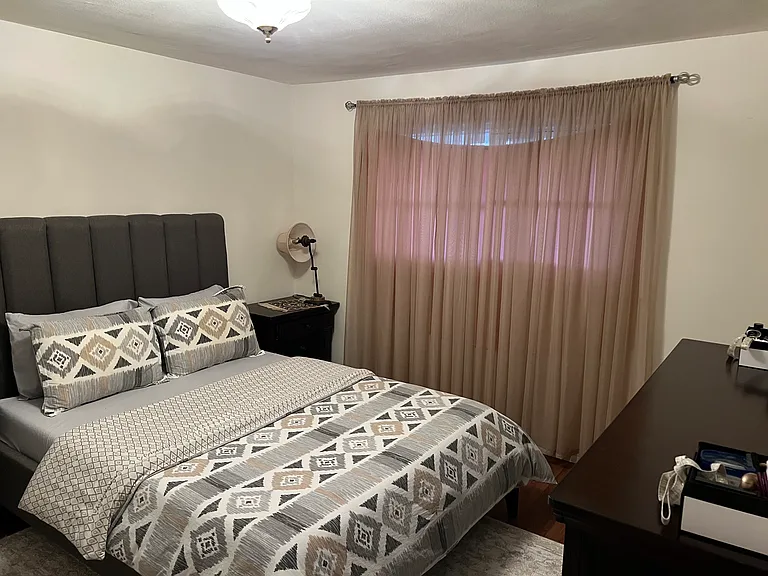 10750 Amigo Ave — Photo 2
