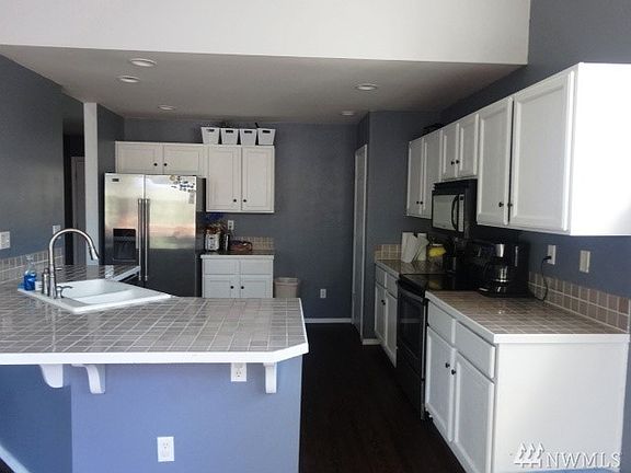 5th image of 2809 Z St SE
