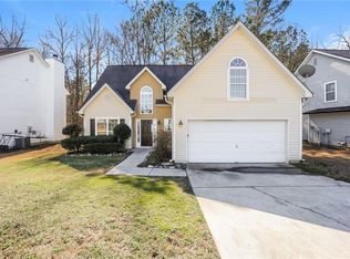 332 Breeze Mdw, Fairburn, GA 30213