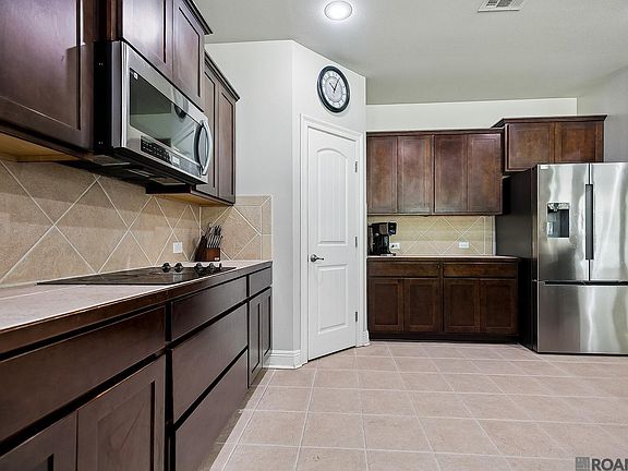 5th image of 17617 Hoods Ridge Dr