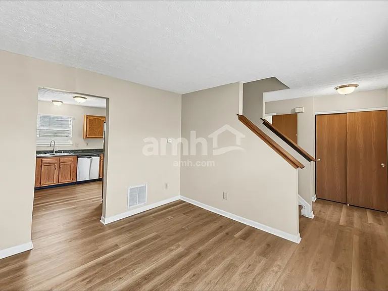 1053 Amherst Blvd — Photo 8