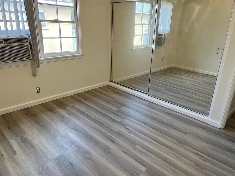 15155 Dickens St #1/2 — Photo 6