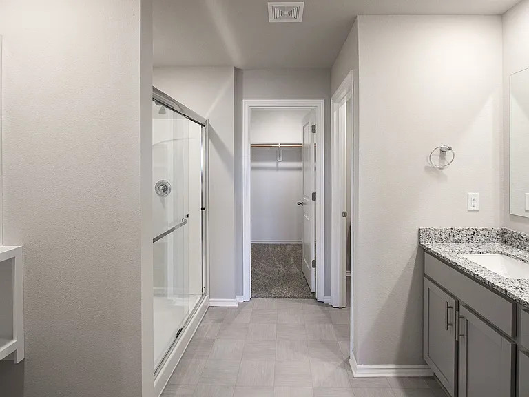 606 Comanche Dr — Photo 11